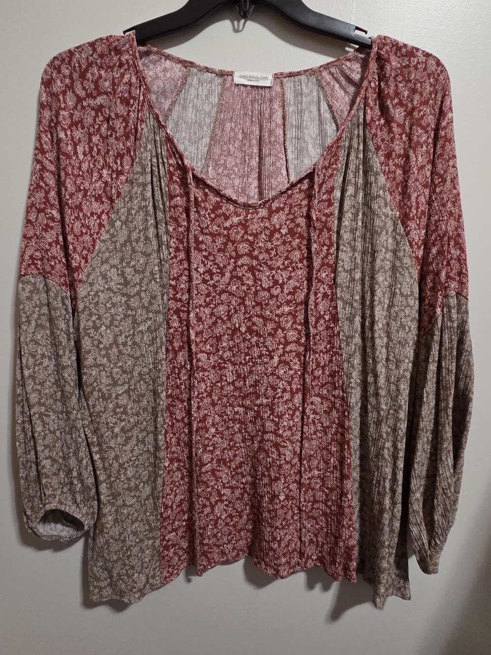 Chic Soul Patchwork Floral V-Neck Tunic in Red and Brown